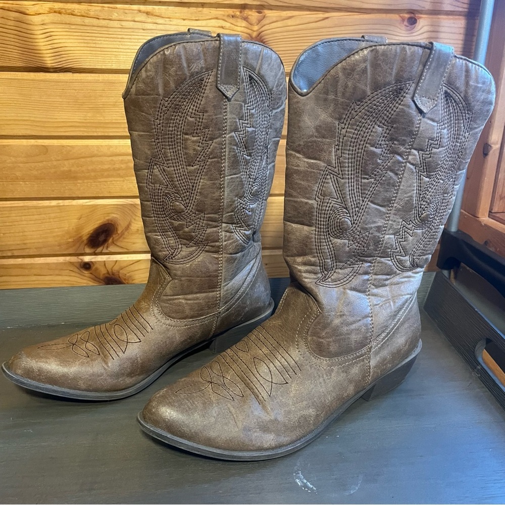 COCONUTS BY MATISSE- Women's brown Gaucho length COWGIRL BOOTS